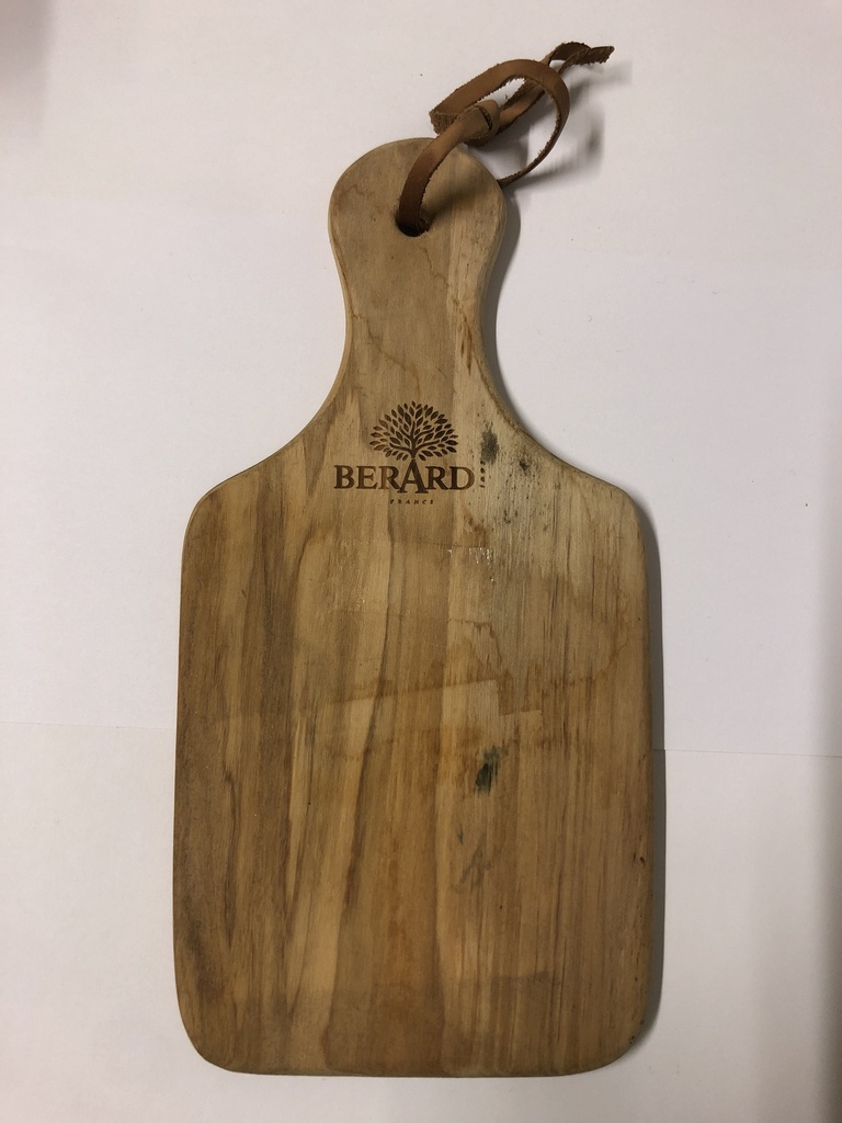 Planche à  découper 21X11X1 cm en bois d'olivier (marquage alziari)